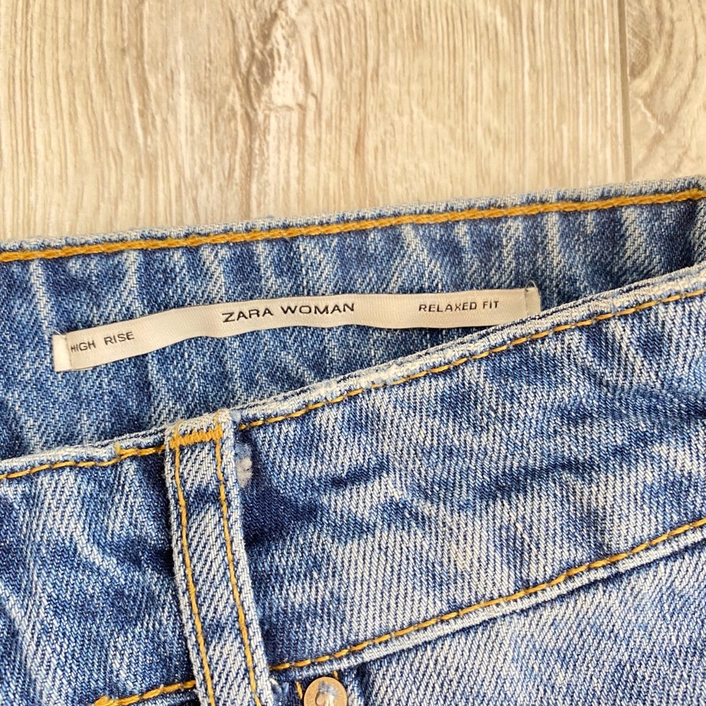 Zara Basic High Waist Distressed Denim - image 5